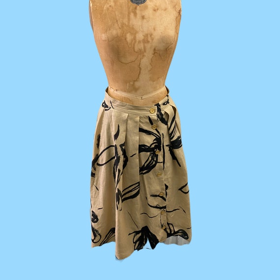 Vintage Max Mara Tan & Abstract Black Pattern Fla… - image 2