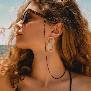 Sunglasses Holder, Black Stainless Steel Sunglasses Chain with pearls