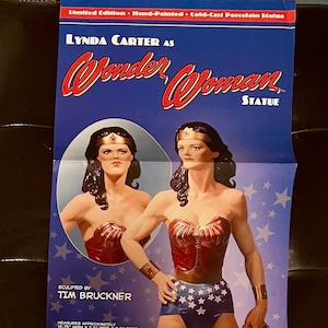Wonder Woman Vintage Linda Carter Retailer Exclusive Wonder Woman Statue Promotional Poster. Tall 34 x 11 Rare not available for purchase