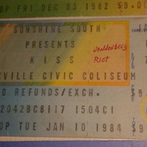 Kiss 1984 - Animalize World Tour, Vandenberg, Riot Konzertkarte Stub Knoxville Tennessee