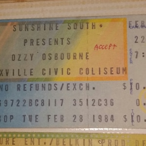 Ozzy Osbourne 1984 Konzertkarte Stub Bark At The Moon World Tour. Knoxville Tennessee mit Akzeptieren.