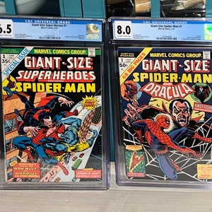 Puede incluir: Dos cómics clasificados en estuches protectores. El cómic de la izquierda es un Giant-Size Super Heroes #1 con Spider-Man. El cómic de la derecha es un Giant-Size Spider-Man and Dracula #1. Ambos cómics están clasificados por CGC y LOL.