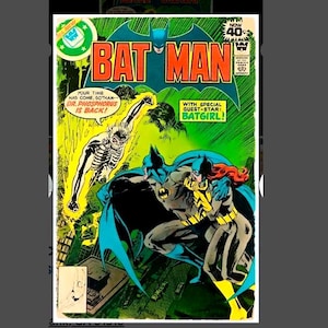 Puede incluir: Portada de cómic de Batman vintage con Batman y Batgirl en acción, con un villano en el fondo. La portada tiene el texto "BATMAN" en letras naranjas grandes y "WITH SPECIAL GUEST-STAR: BATGIRL!"