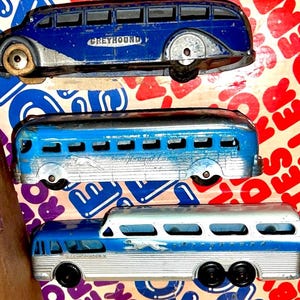 Tootsietoy Greyhound Buses 1930s-1950s Three Decades of the Greyhound Passenger Bus. Large Di-Cast Tootsietoys from 5.75&quot; to 7&quot; in length
