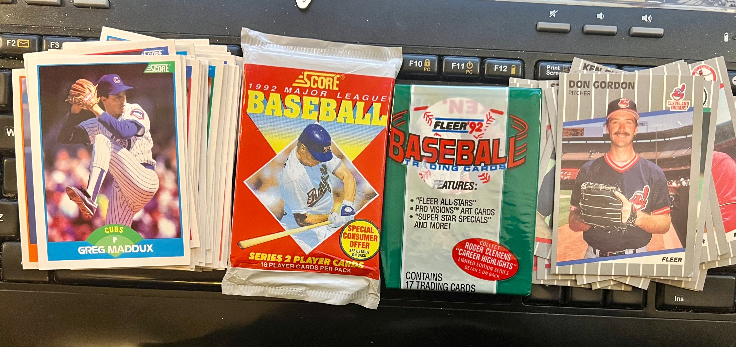 1992 Packs of 17 Sealed Fleer and 16 sealed Score Baseball trading Cards + 30 loose Score and 12 loose Fleer cards Includes Greg Maddux #119