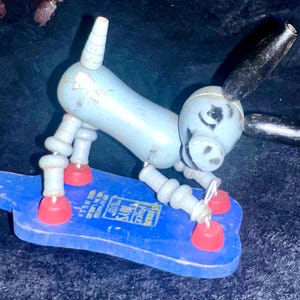 Fisher Price Vinage 1926 pattened Pop Up Kritters. Dizy Donkey 1939-1942. Very Early Fisher Price Motion Toy