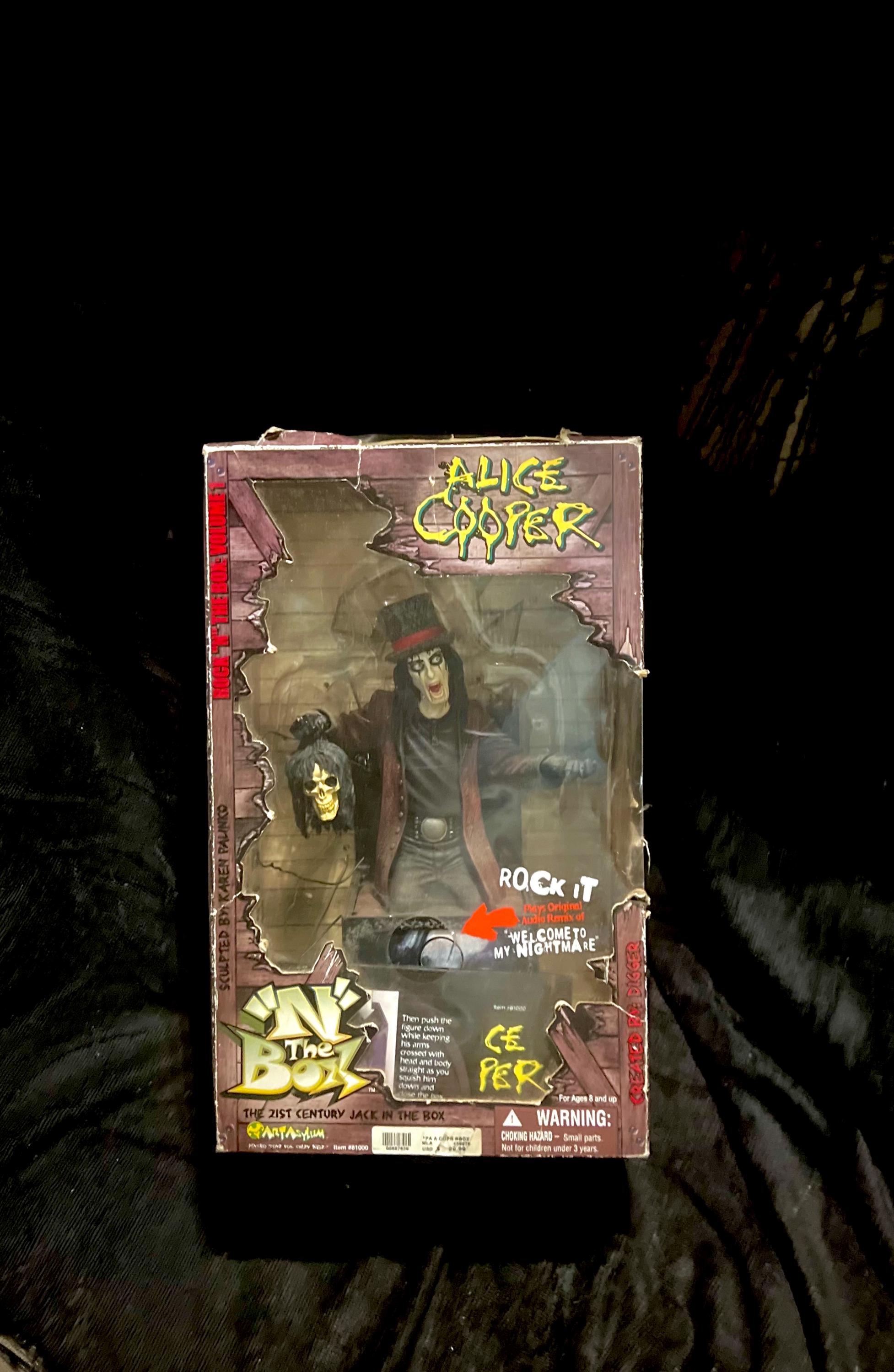 Alice Cooper Jack in the Box: 2001 Art Asylum Rock 'N' the