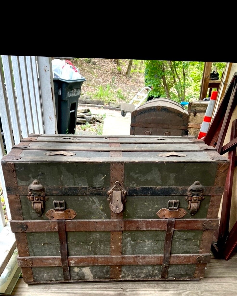 VINTAGE LOUIS VUITTON WOOD & METAL STRAPPED HINGE-TOP STEAMER TRUNK - Helen  Storey Antiques