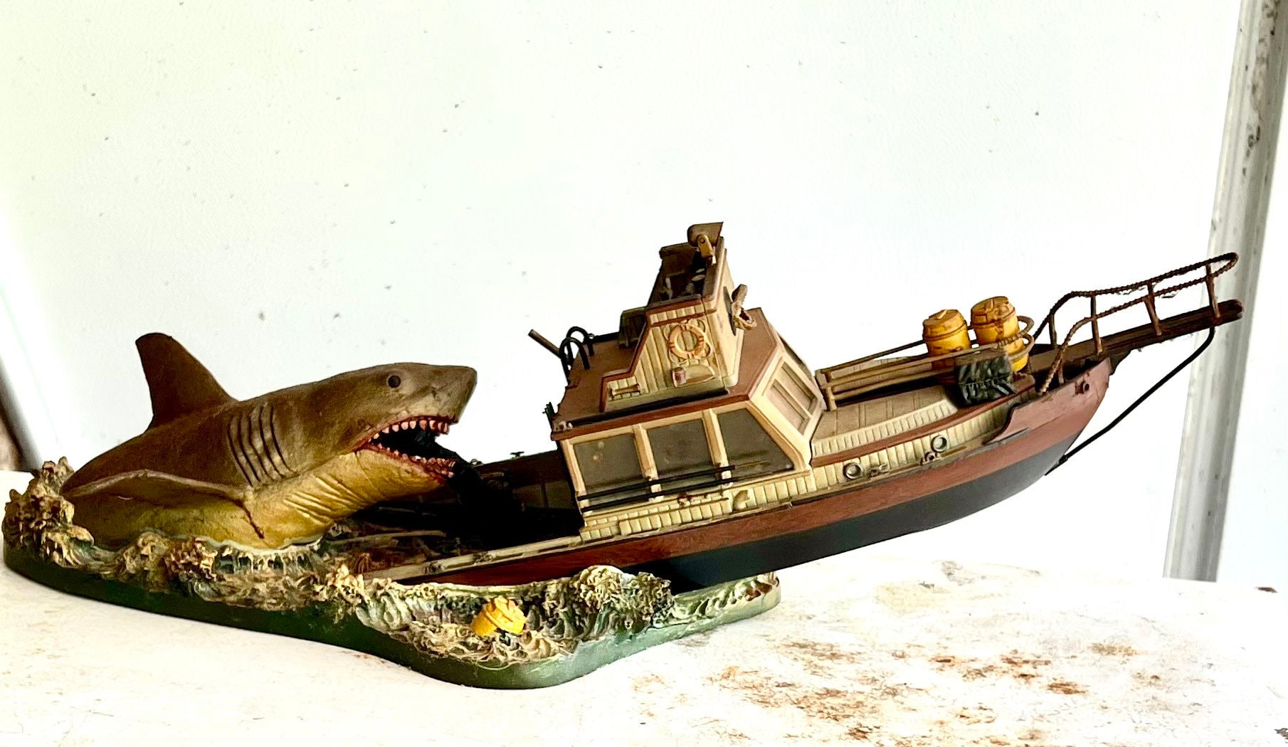 Mcfarlane jaws deluxe boxed set