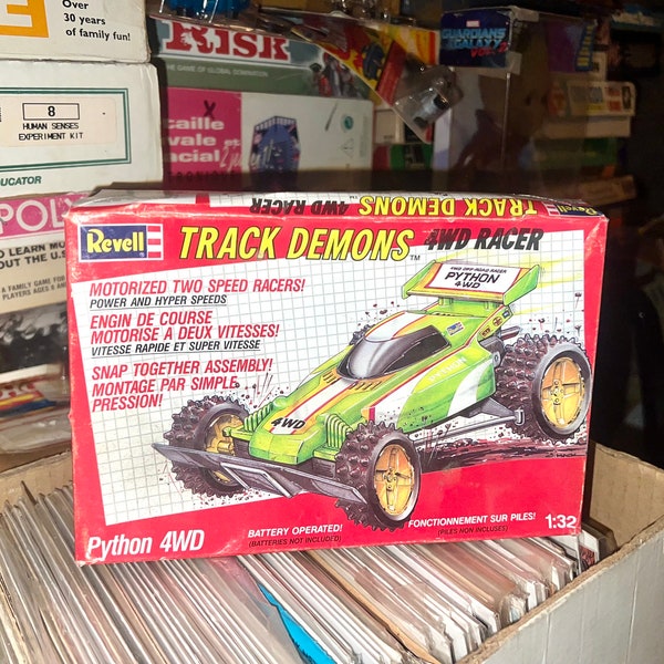 Revell Track Demons! Python 4WD 1:32 Scale Smap Model Racer Slot Car.  HTF Vintage 1980s Open Box Appears to be Complete in Great Condition.