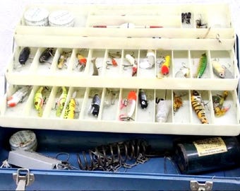 Vintage Old Pal Tackle Box w Vintage Lures!  Loaded w 27 Classic Fishing Baits, Bait Box, 3 Scales, Stringer + Ready to Fish or Display!