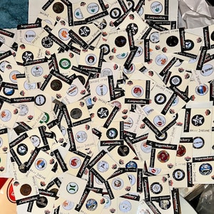 Golf Ball Markers Vintage 1990s 2000s Metal and enamel Pro Shop Stock with Golf Courses and themes from around the country.