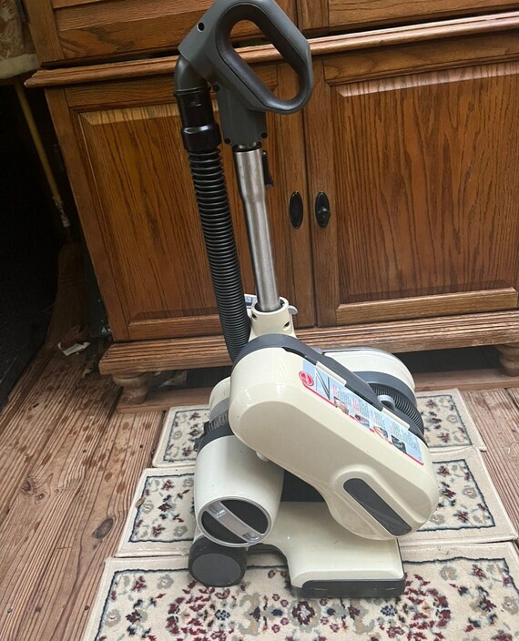 Vintage Vacuum Z Fold Hoover Z400 World's 1st Sport Utility Vacuum