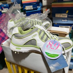 Ladies Golf Shoes W Vibe AC White, Gray, Hard Lime Size 6.5 High Tech Ultra Light 8.9oz Max Comfort.  New in box w/ Tags USA made Only Pair!