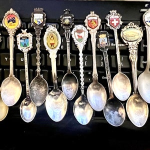 Miniature Spoons Collections Souvenir Collectable Travel Spoons. State Spoons, City, International, Geographic Location & Attraction Spoons.