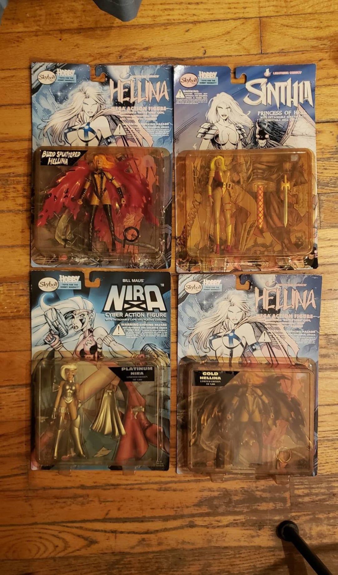 訳あり　BILLMAUS NIRAX ニラーX フィギュア Hellina, Nira X & Sinthia Vintage 1997 Action Figures! Blood