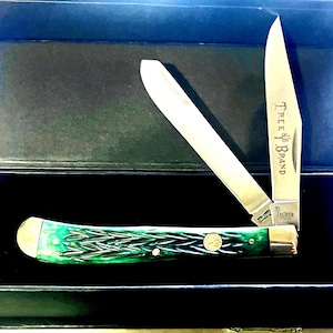 Boker Green Bone D2 Steel Trapper Traditional Series 2.0 a refined blend of Heritage Craftsmanship & Modern Performance. A Classic Plus Some