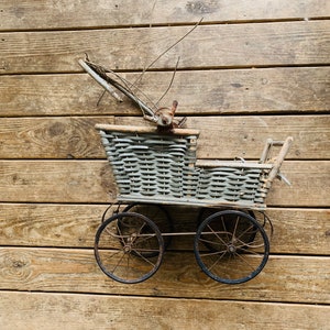 Antique Baby Doll Wicker Stroller. Vintage Restoration Project. Metal wheels turn great! Estimated Circa 1900-1920&#39;s - 100 yrs old or older