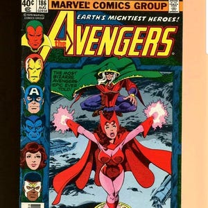 Puede incluir: Portada del cómic "Avengers" de Marvel Comics Group. La ilustración muestra a la Bruja Escarlata usando sus poderes. El texto incluye "Earth's Mightiest Heroes!" y "Enter... Modred the Mystic!"