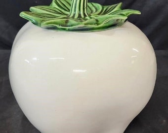 Vintage McCoy Cookie Jar #261 Rare Design Seldom Seen. White Apple Made in the USA 10” Tall Great looking cookie jar. See photo detail