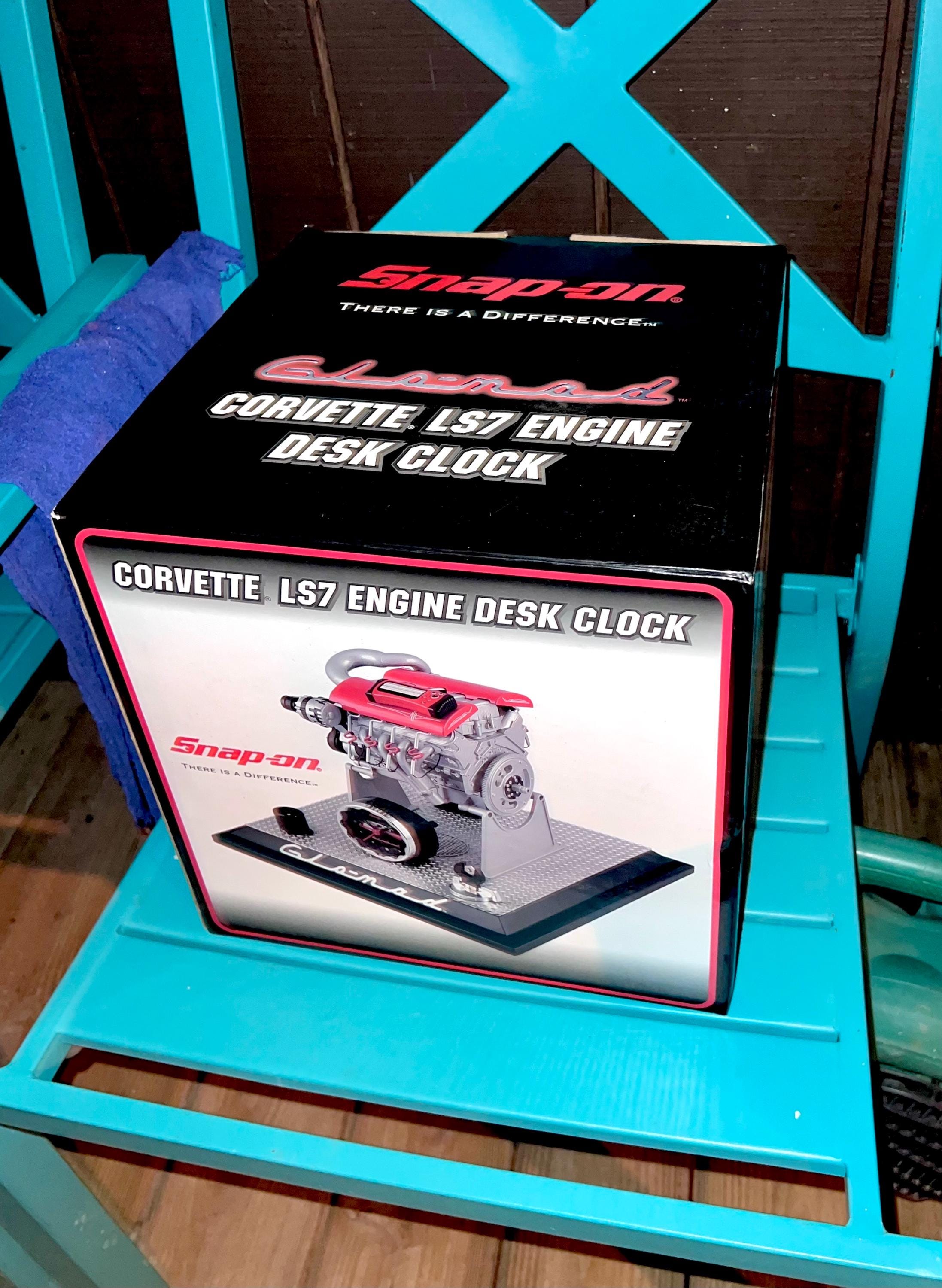 Snap-on Tools Glo-mad Corvette LS7 Engine Desk Clock 1:6 Scale HTF