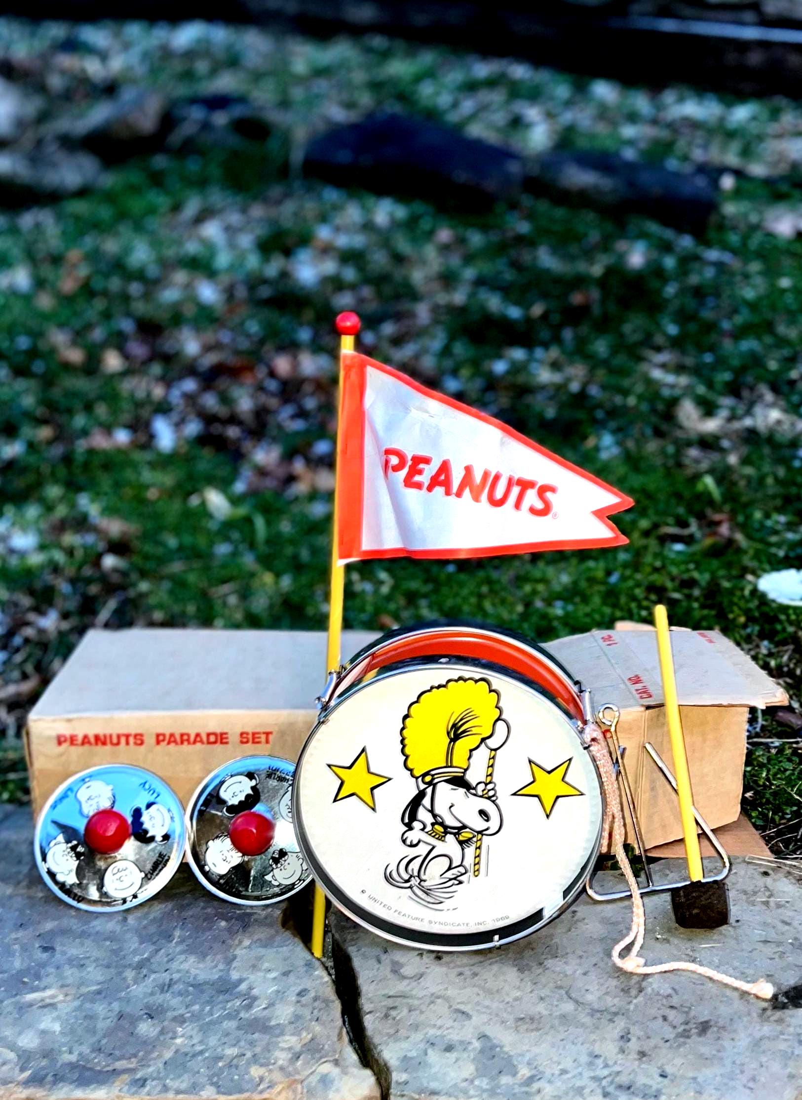 Vintage Peanuts Drum - Etsy