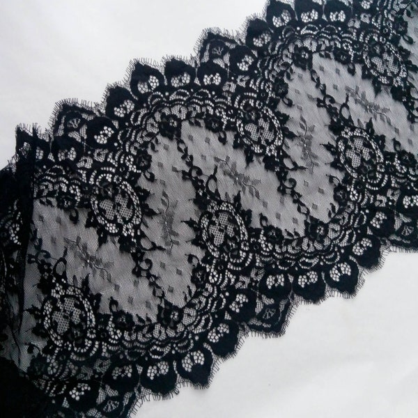 Black Chantilly Lace Rolande