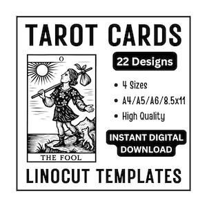 Op de afbeelding: Zwart-wit linoleumsnede ontwerp met een tarotkaart, "De Dwaas". De afbeelding toont een figuur, een hond en de zon. De tekst "TAROT CARDS" en "LINOCUT TEMPLATES" zijn ook aanwezig. Verkrijgbaar in 4 formaten, waaronder A4, A5, A6 en 8,5x11.
