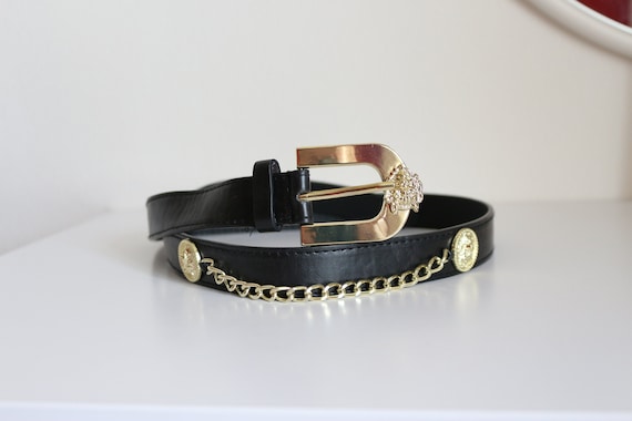 Black Vegan Leather Belt With Golden Buckle & Chain Detail  display picture 2