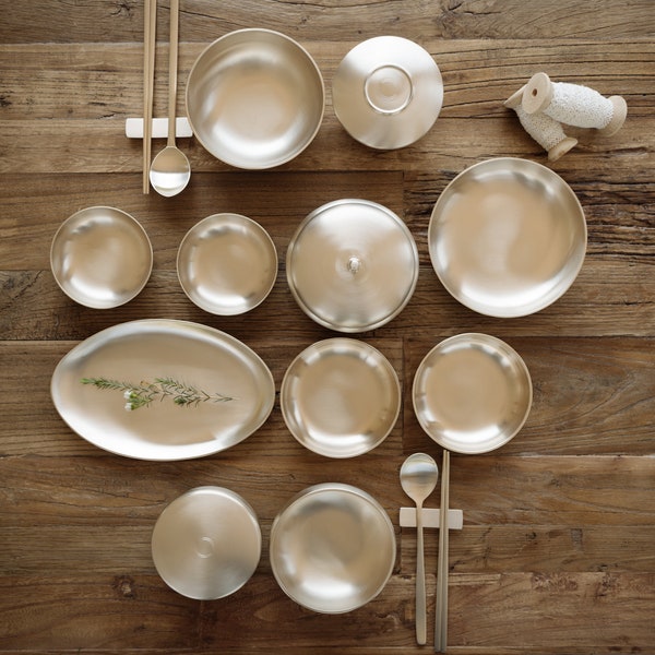 Korean Traditional Handmade Tableware Bronzeware BANGJJA YUGI Plates - Premium Set for 2 Person 2인 프리미엄 반상기 세트 예단
