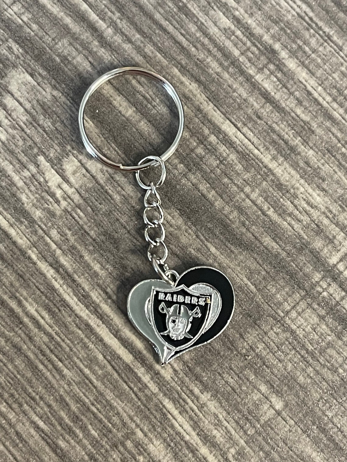 Las Vegas Raiders Keychain Raiders Keychain Heart Shaped Etsy