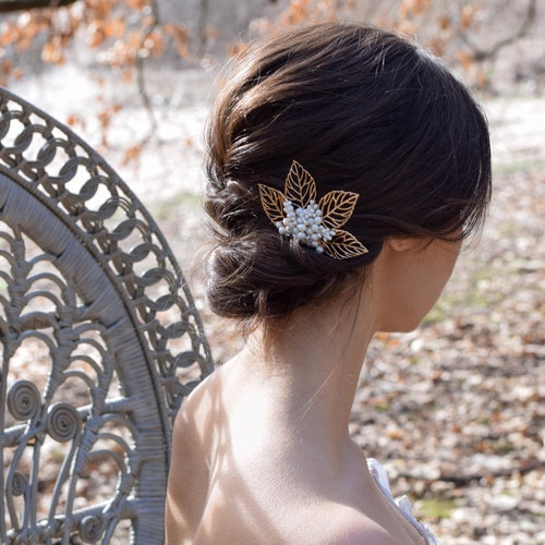 Shops Leaf hair comb with pearls in gold and SIlber, boho glam bride | LIAH