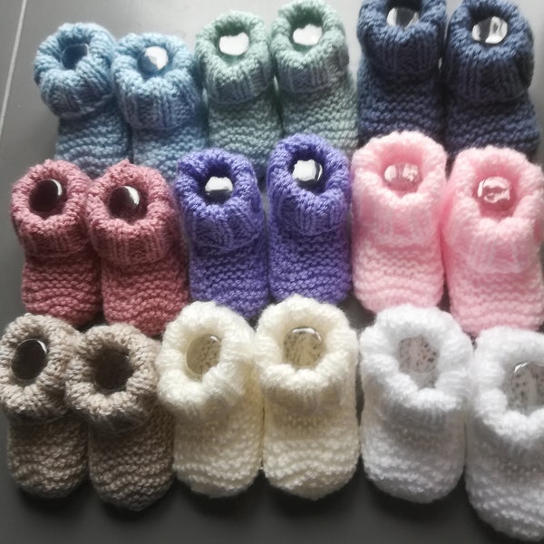 Hand knitted baby booties  0-6  months lovely and soft  cozy and warm ideal for newborn gift , baby shower , comes gift boxed ready to give