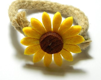 Hemp Rope Sunflower Napkin Rings: Rustic Wedding Table Decor