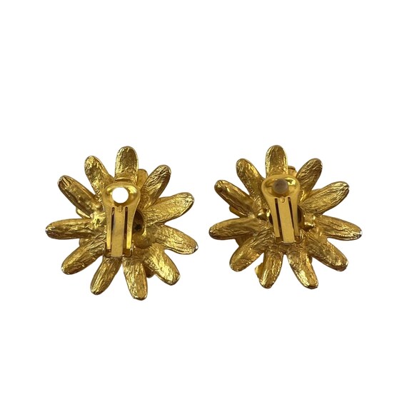 Vintage Yellow Gold Tone Daisy Clip On Earrings 3… - image 3