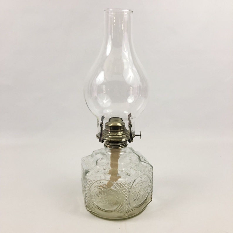 Vintage Clear Lamplight Farms Oil Lamp Hurricane Glass Top Horse Drawn Buggy