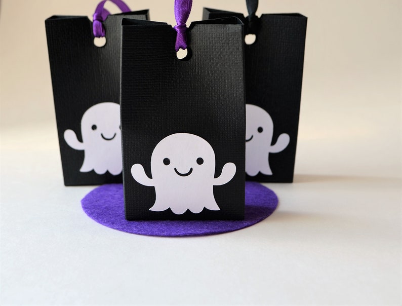 Ghost Treat Holders Trick Or Treat Bags 6 Halloween Ghost Favor Bags
