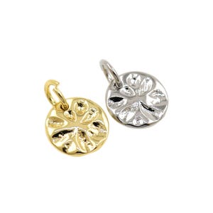18K Gold Filled Round Coin Charm Featuring Organic Pressed Flower Motif and Hammered Finish 9mm