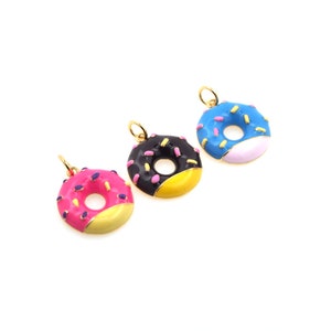 Cute Enamel Donut Pendant, 18K Gold Filled Donut Charm, Food Pendant, Gourmet Necklace, DIY Jewelry Supplies, 21.5x16x3.5mm