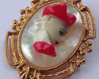 Vintage Necklace Convertible Central Section Detach as a Brooch Hematite Hand-Knotted Necklace Cameo Brooch Clasp