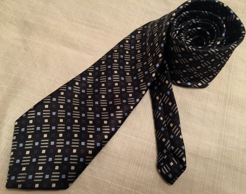 Vintage 1960s Boy/'s Deep Navy wGray /& Light Blue Geometric Pattern Necktie ~No Tag~ 2.75 Wide x 49 Long