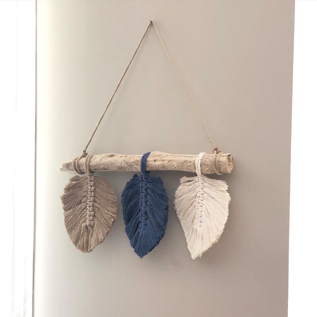 Suspension Plumes Macramé