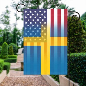 Schwedische amerikanische Gartenflagge - 100% Polyester, 12x18 Zoll, wetterfestes Außendekor