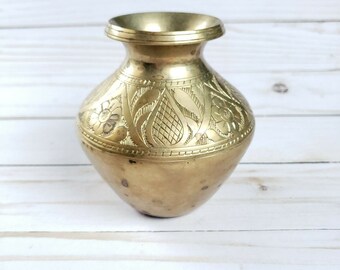 20.32 cm, Antique IndianShelf Vocalforlocal Handmade 1 Piece Hand Engraved Floral Engraved Islamic Style Holy Water Pot 20.32 cm, Antique IndianShelf Vocalforlocal Handmade 1 Piece Hand Engraved Floral Engraved Islamic Style Holy Water Pot