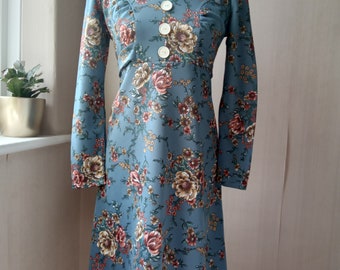 Vintage 1960s Dagger collar blue floral dress