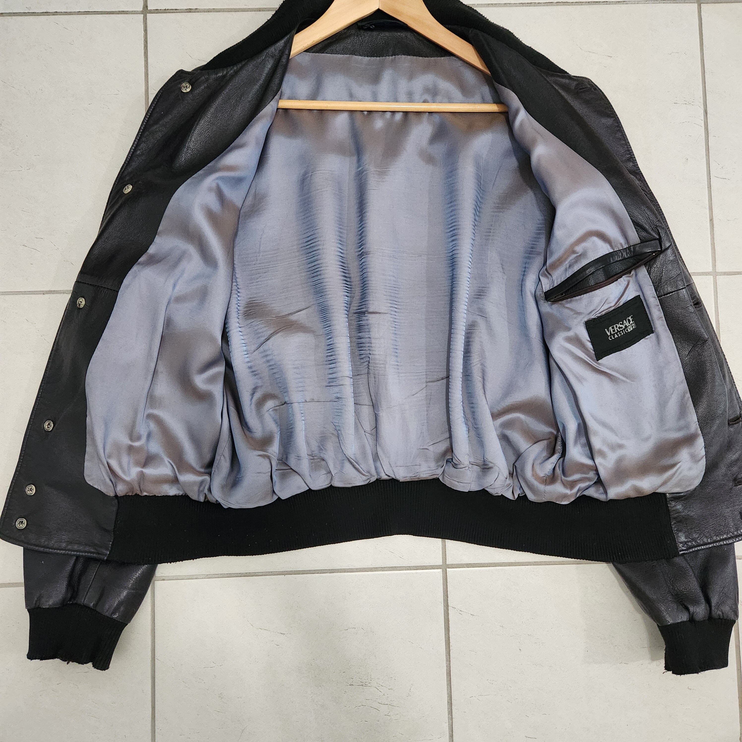 ヴェルサーチ クラシック V2 ソフトレザー ボンバージャケット