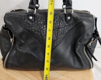 Diesel Black Pebbled Leather Boston Bag, Top Handle Zipper Diesel Black Pebbled Leather Boston Bag, Top Handle Zipper