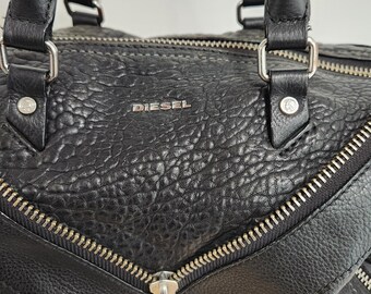 Diesel Black Pebbled Leather Boston Bag, Top Handle Zipper Diesel Black Pebbled Leather Boston Bag, Top Handle Zipper