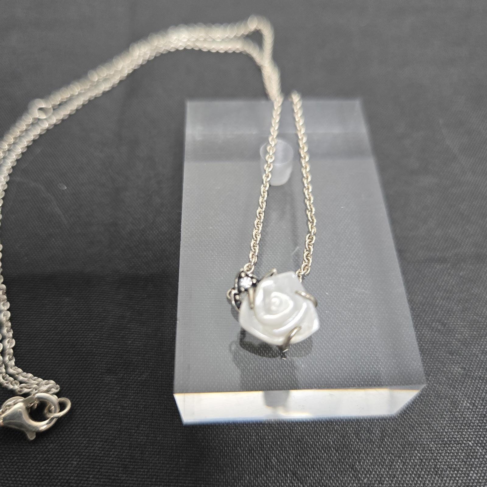 Pandora white rose collier necklace - Etsy 日本
