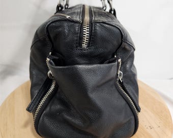 Diesel Black Pebbled Leather Boston Bag, Top Handle Zipper Diesel Black Pebbled Leather Boston Bag, Top Handle Zipper